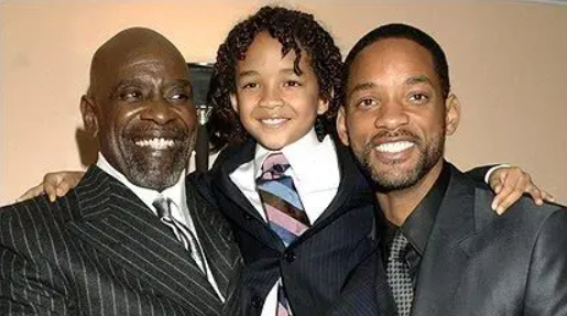 一句话交易日记：从地铁浴室到百万公司：克里斯托弗・加德纳的 “幸福” 逆袭路